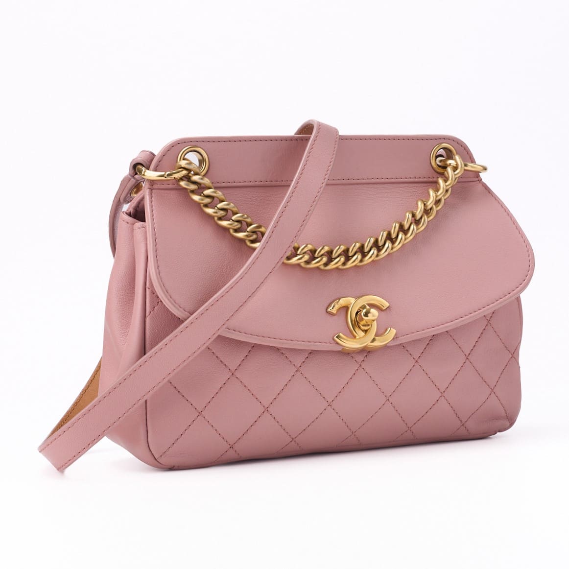 CHANEL Mini Shoulder Bag Matelasse Round Flap Chain Shoulder Lambskin Pink Gold-Tone Hardware Pre-Owned