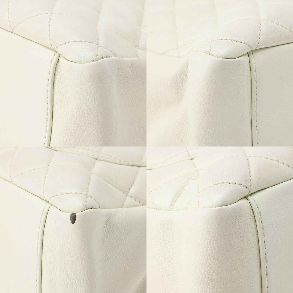 CHANEL Tote Bag  Matelasse Caviar Skin White Double Chain GST Silver-Tone Hardware, Pre-Owned