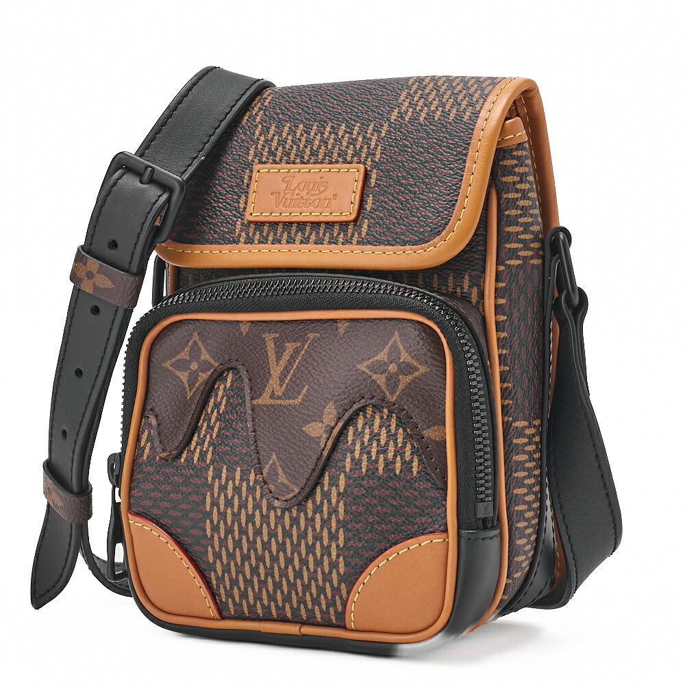LOUIS VUITTON Louis Vuitton Damier Giant Amazon NIGO Collaboration Messenger N40357 Brown Black-Tone Hardware, Pre-Owned
