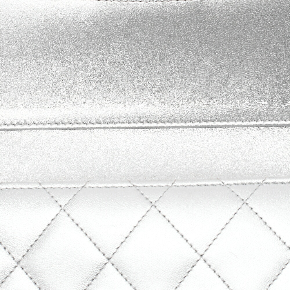 CHANEL Matelasse Bi-Fold Long Wallet Lambskin Silver -Tone Hardware, Pre-Owned