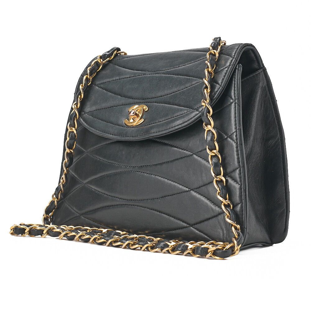 CHANEL Shoulder Bag Wave Stitching Round Flap Chain Shoulder Lambskin Black Gold-Tone Hardware, Pre-Owned