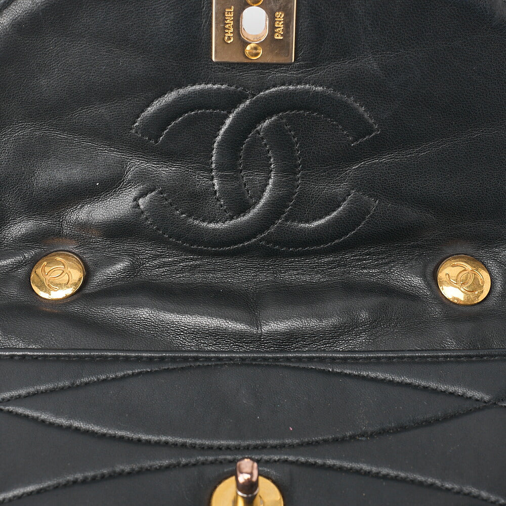 CHANEL Shoulder Bag Wave Stitching Round Flap Chain Shoulder Lambskin Black Gold-Tone Hardware, Pre-Owned