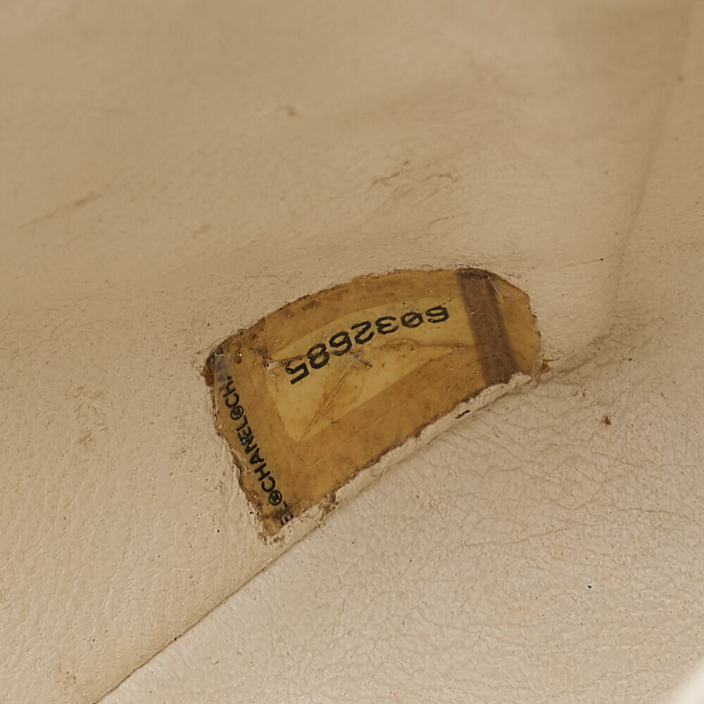 CHANEL Wood Chain Shoulder Bag Caviar Skin Wood Pattern Single White Gold-Tone Hardware, Pre-Owned