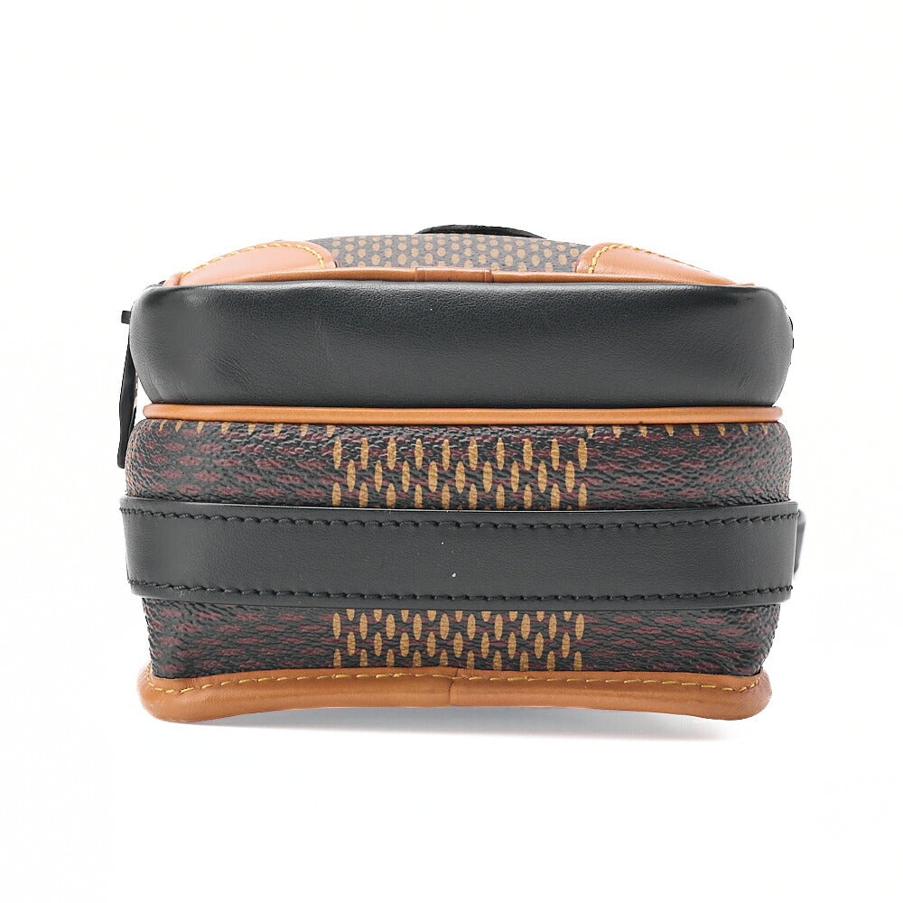 LOUIS VUITTON Louis Vuitton Damier Giant Amazon NIGO Collaboration Messenger N40357 Brown Black-Tone Hardware, Pre-Owned