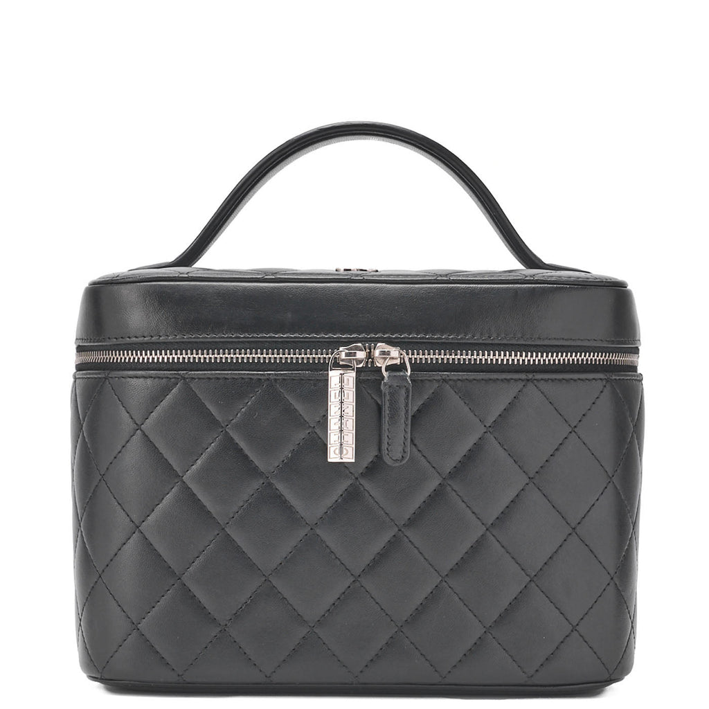 CHANEL Vanity Handbag Matelasse Lambskin Black Silver-Tone Hardware Pre-Owned