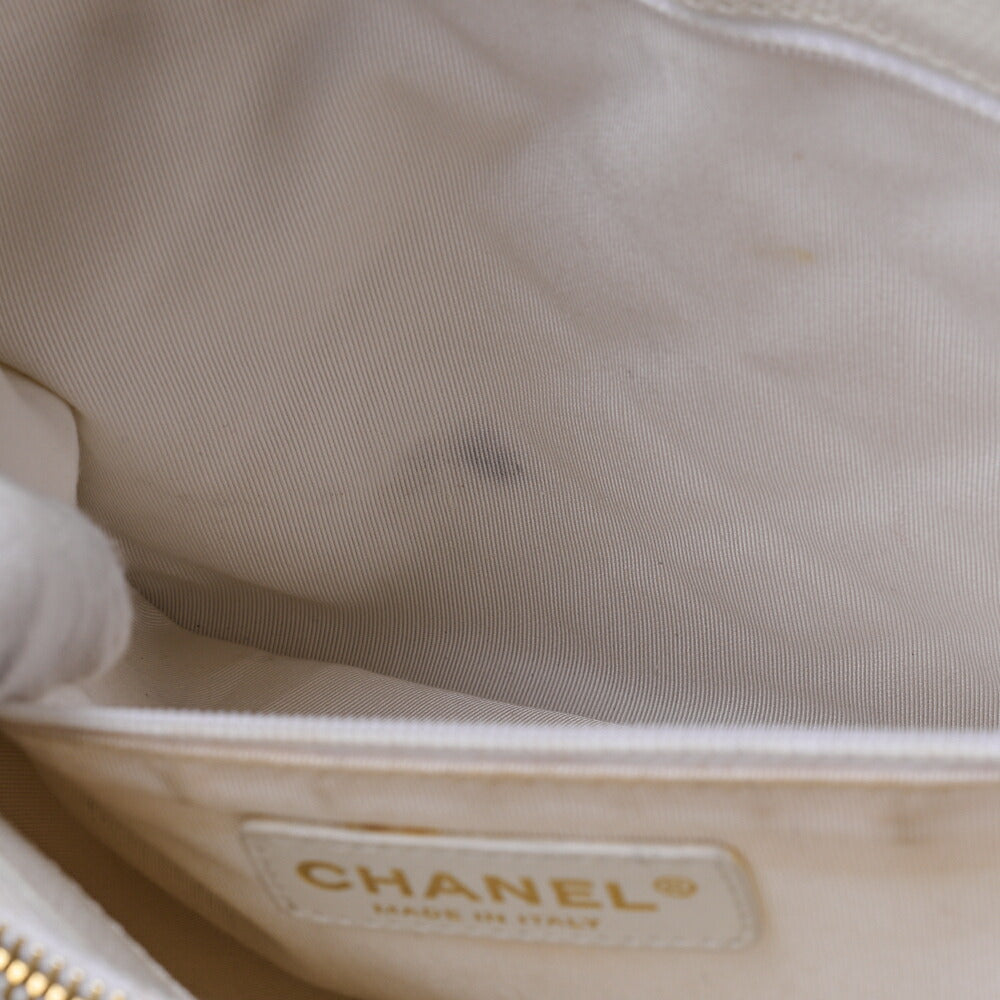 CHANEL Shoulder Bag, Matelasse, Coco Mark, Caviar Skin, White, Silver-Tone Hardware, Pre-Owned
