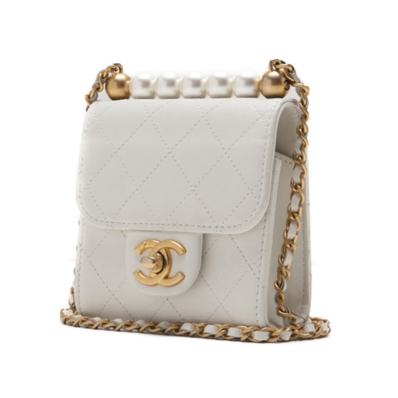 CHANEL Mini Shoulder Bag, Matelasse, Pearl Chain, Lambskin, White, Gold-Tone Hardware, Pre-Owned