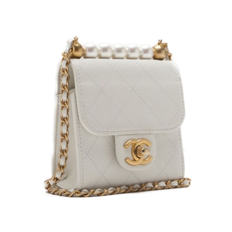 CHANEL Mini Shoulder Bag, Matelasse, Pearl Chain, Lambskin, White, Gold-Tone Hardware, Pre-Owned