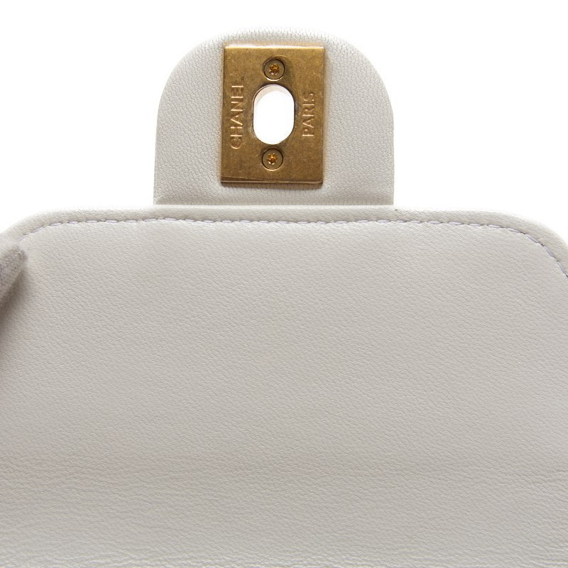 CHANEL Mini Shoulder Bag, Matelasse, Pearl Chain, Lambskin, White, Gold-Tone Hardware, Pre-Owned