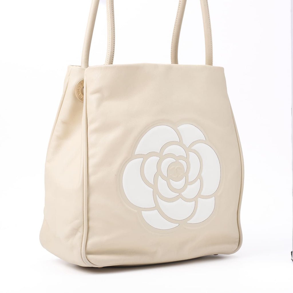 CHANEL Tote Bag Camellia Line Lambskin Ivory Gold-Tone Hardware Pre-Owned