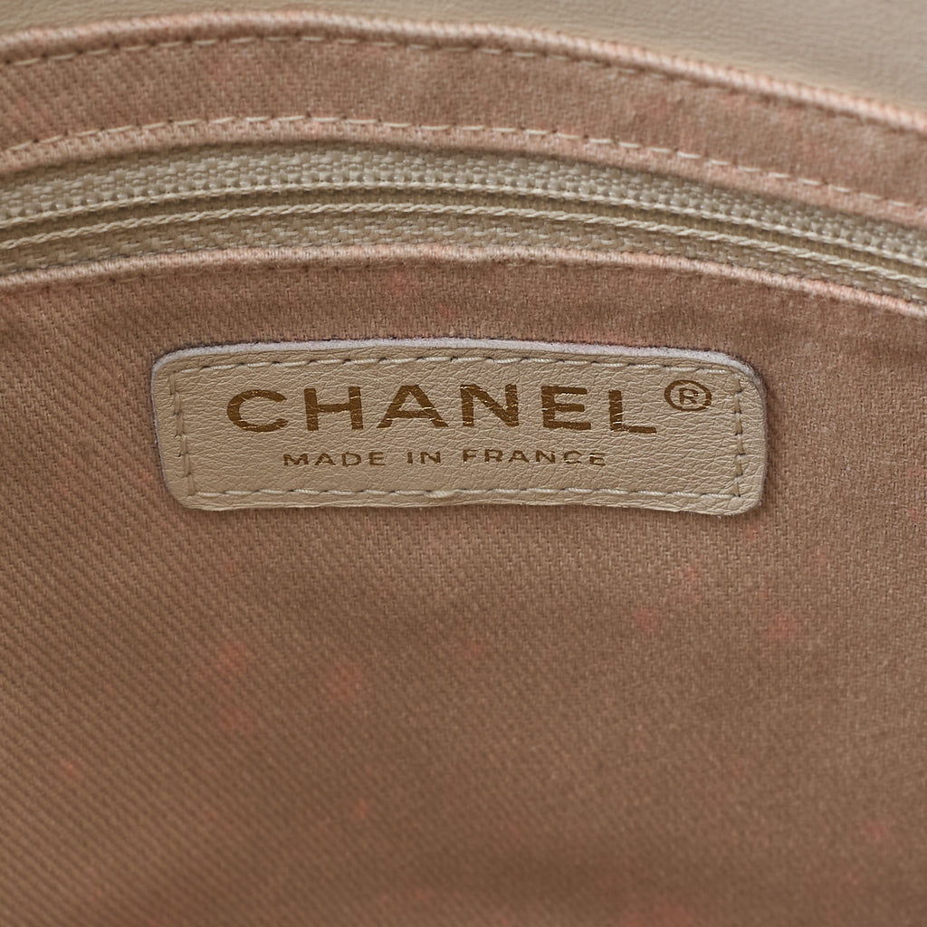 CHANEL Tote Bag Camellia Line Lambskin Ivory Gold-Tone Hardware Pre-Owned