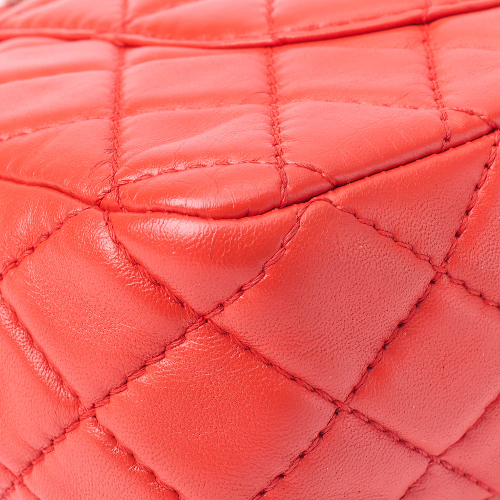 CHANEL Shoulder Bag Matelasse Turn Lock Double Flap Lambskin Red Gold-Tone Hardware Pre-Owned